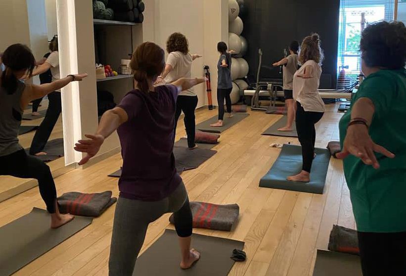 Yoga para personas con Lupus en Galicia: Relajación para cuidar cuerpo y mente